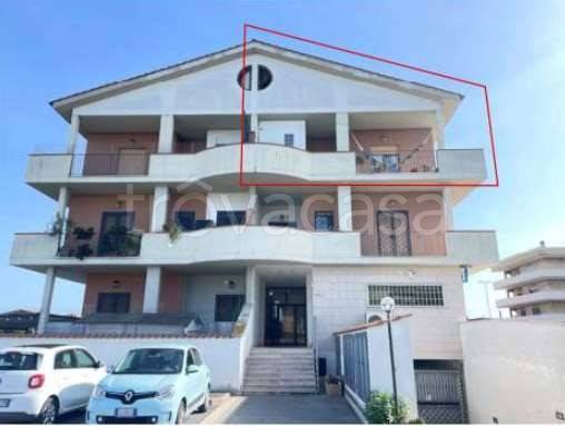 appartamento in vendita a Fiumicino in zona Isola Sacra