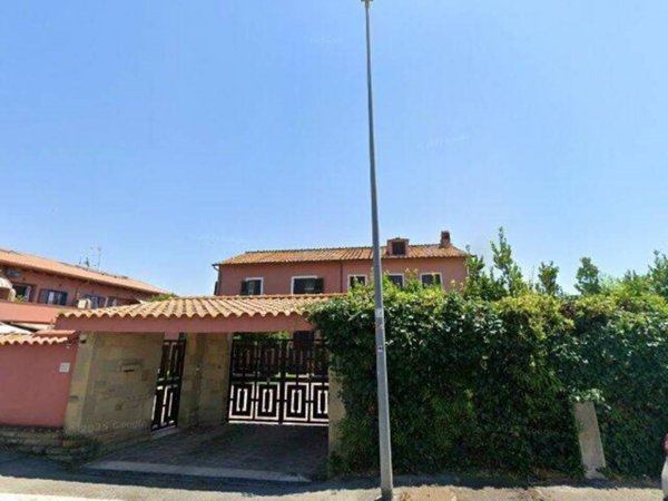 terreno edificabile in vendita a Fiumicino in zona Isola Sacra