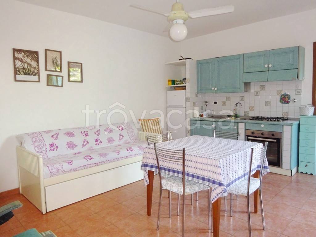 casa indipendente in vendita a Fiumicino in zona Fregene