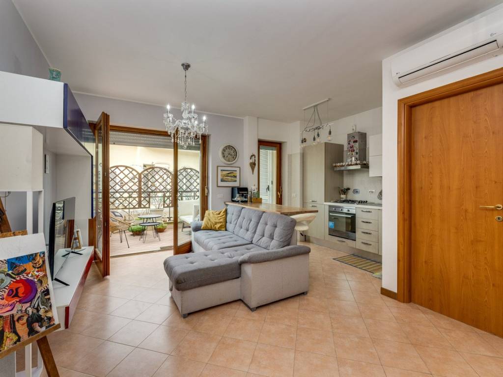 appartamento in vendita a Fiumicino in zona Fregene