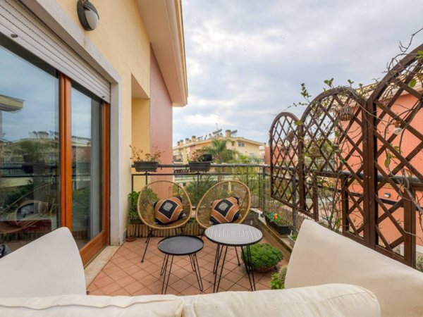 appartamento in vendita a Fiumicino in zona Fregene