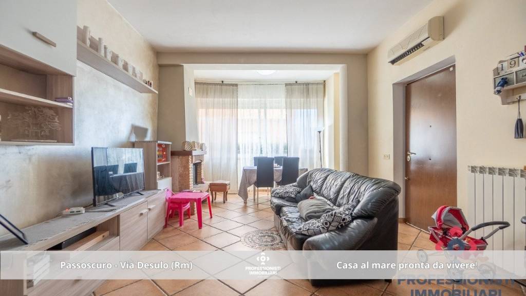 appartamento in vendita a Fiumicino in zona Passo Oscuro