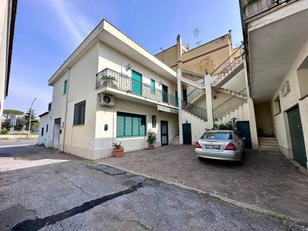 appartamento in vendita a Fiumicino in zona Torrimpietra