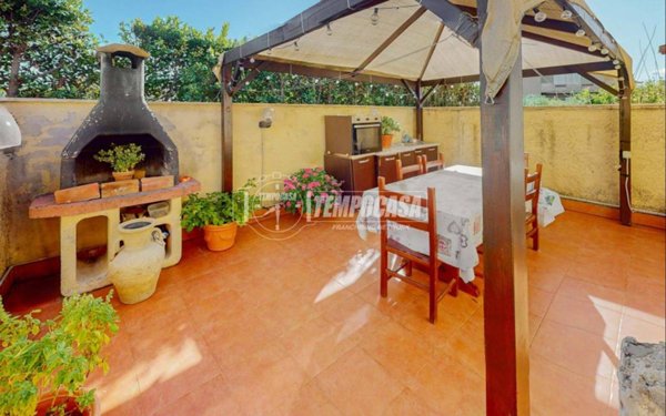 casa indipendente in vendita a Fiumicino in zona Passo Oscuro