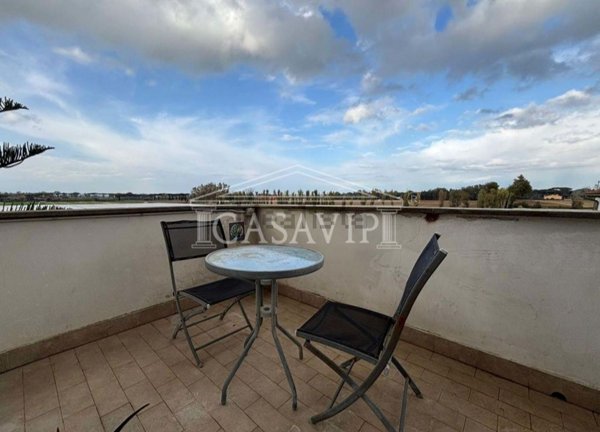 appartamento in vendita a Fiumicino in zona Fregene