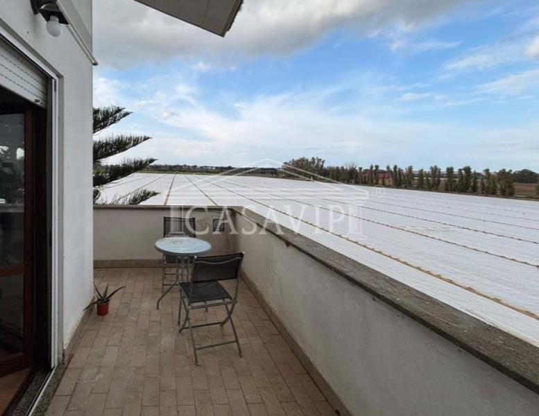 appartamento in vendita a Fiumicino in zona Fregene