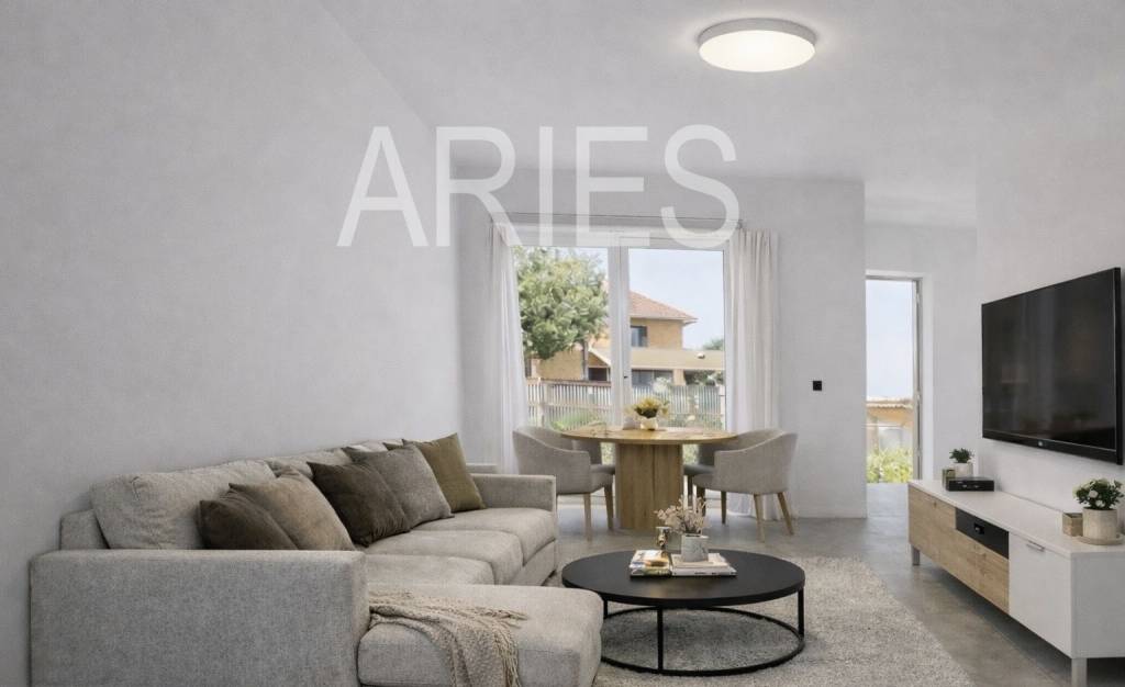 casa indipendente in vendita a Fiumicino in zona Isola Sacra