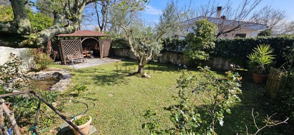 casa indipendente in vendita a Fiumicino in zona Aranova