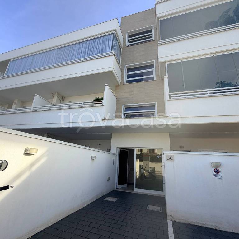 appartamento in vendita a Fiumicino in zona Focene