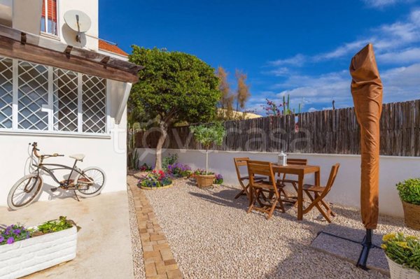 appartamento in vendita a Fiumicino in zona Focene