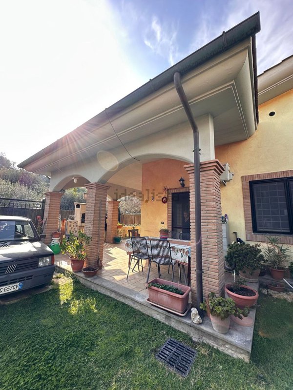 appartamento in vendita a Fiumicino in zona Aranova