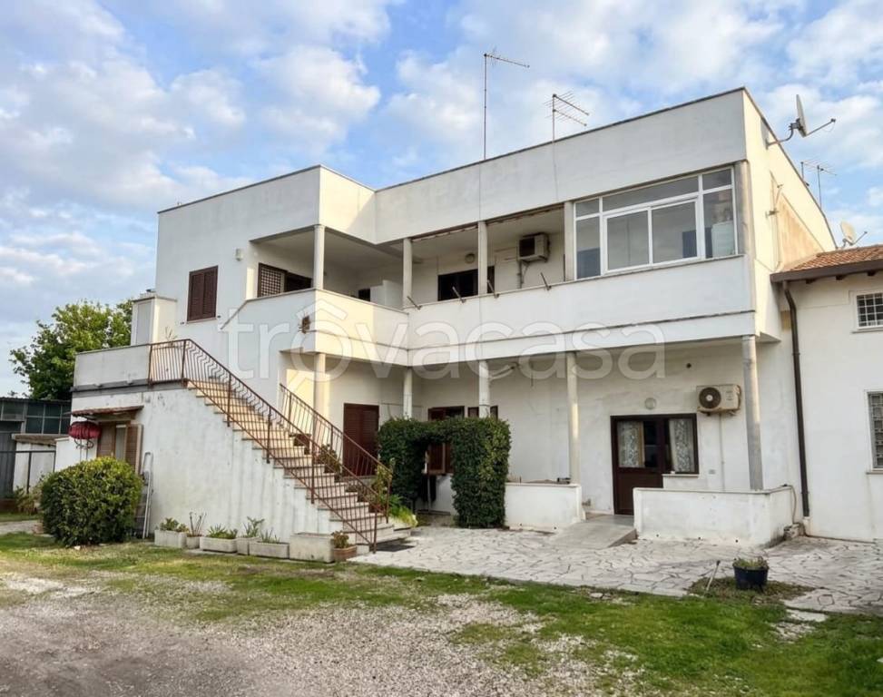 appartamento in vendita a Fiumicino in zona Fregene