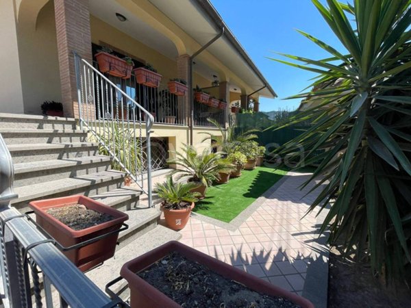 casa indipendente in vendita a Fiumicino in zona Aranova