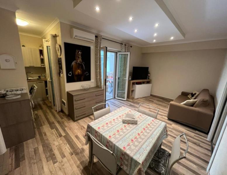 appartamento in vendita a Fiumicino in zona Fregene