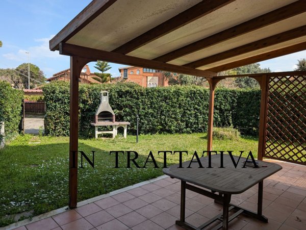 appartamento in vendita a Fiumicino in zona Fregene