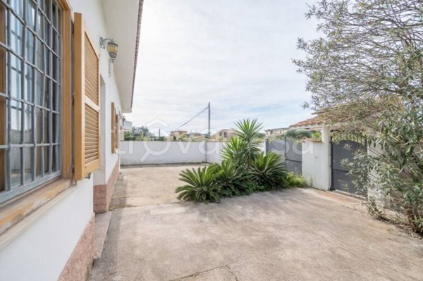 casa indipendente in vendita a Fiumicino in zona Isola Sacra