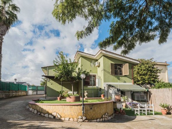 casa indipendente in vendita a Fiumicino in zona Aranova