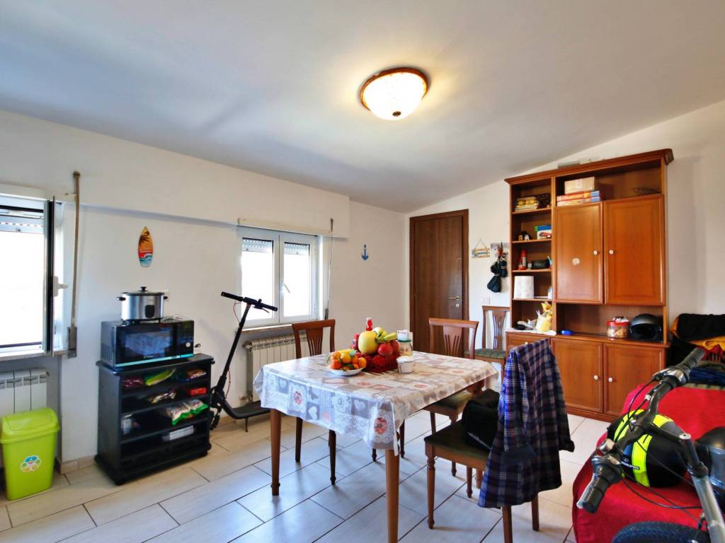 appartamento in vendita a Fiumicino in zona Focene