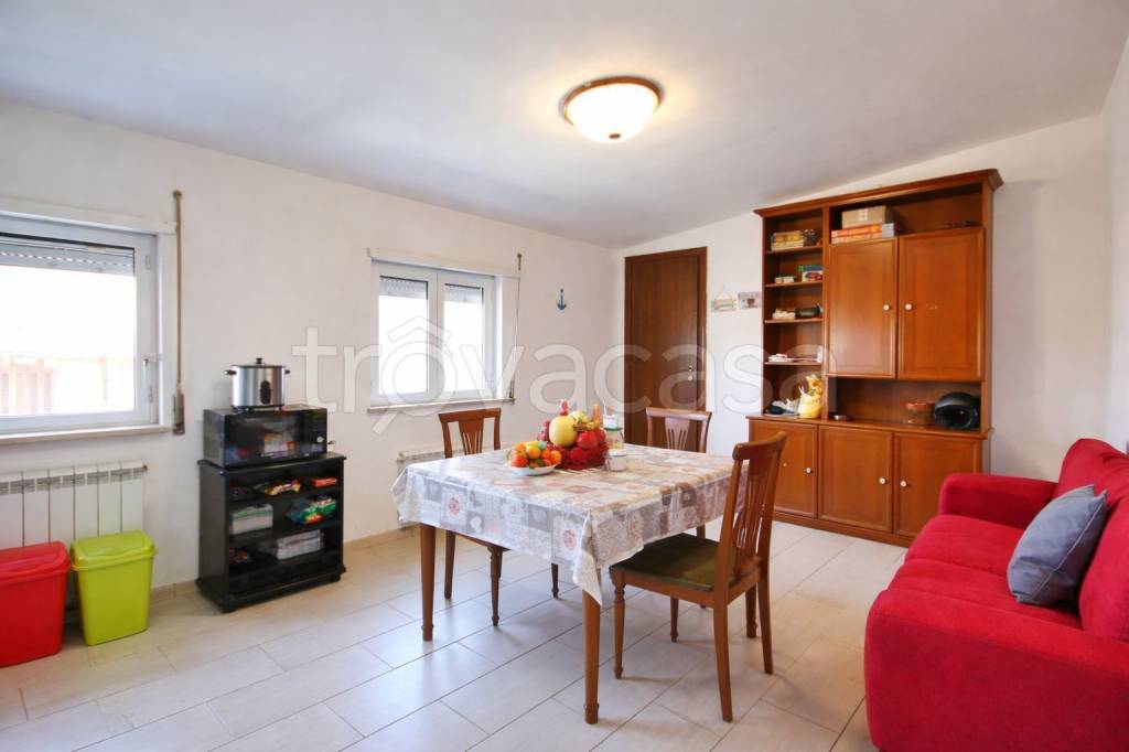 appartamento in vendita a Fiumicino in zona Focene