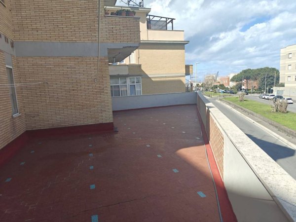 appartamento in vendita a Fiumicino in zona Isola Sacra