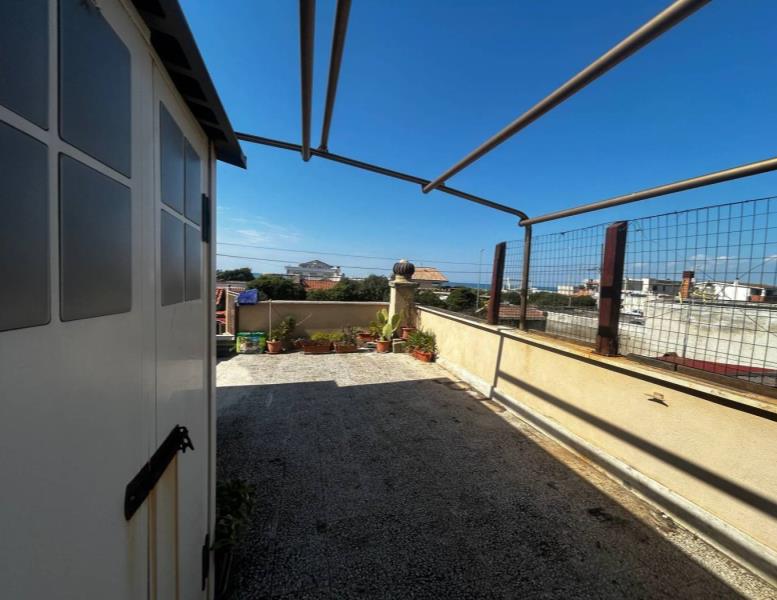 casa indipendente in vendita a Fiumicino in zona Focene