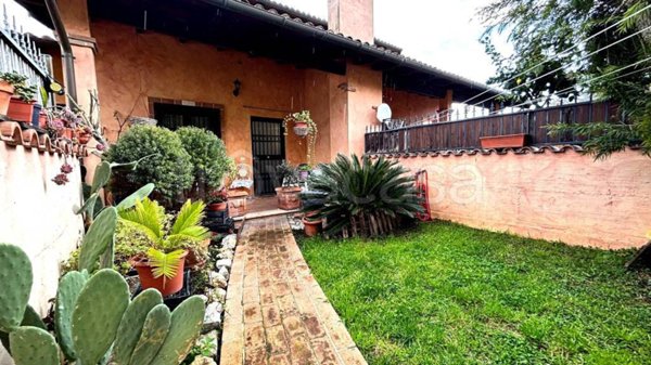 casa indipendente in vendita a Fiumicino in zona Aranova