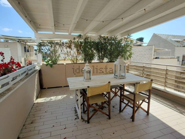 appartamento in vendita a Fiumicino in zona Fregene