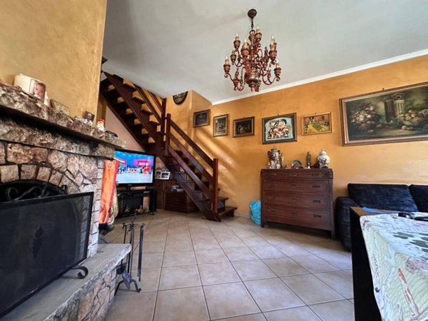 casa indipendente in vendita a Fiumicino in zona Aranova