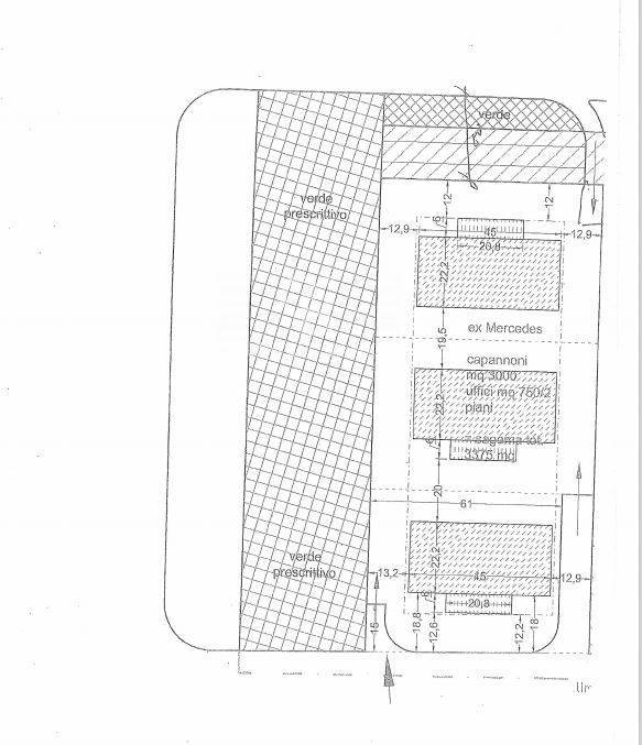 capannone in vendita a Fiumicino
