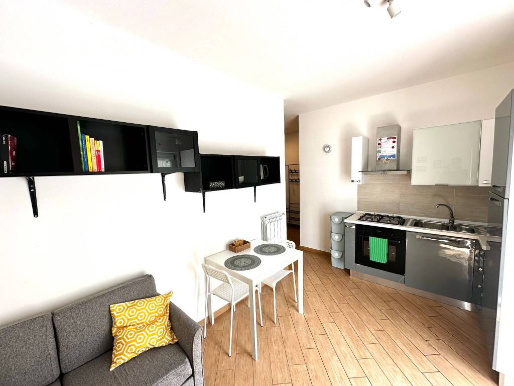 appartamento in vendita a Fiumicino in zona Isola Sacra