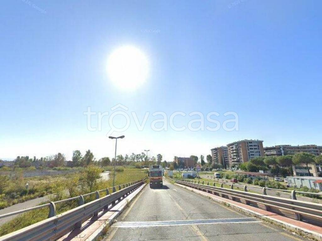 negozio in vendita a Fiumicino