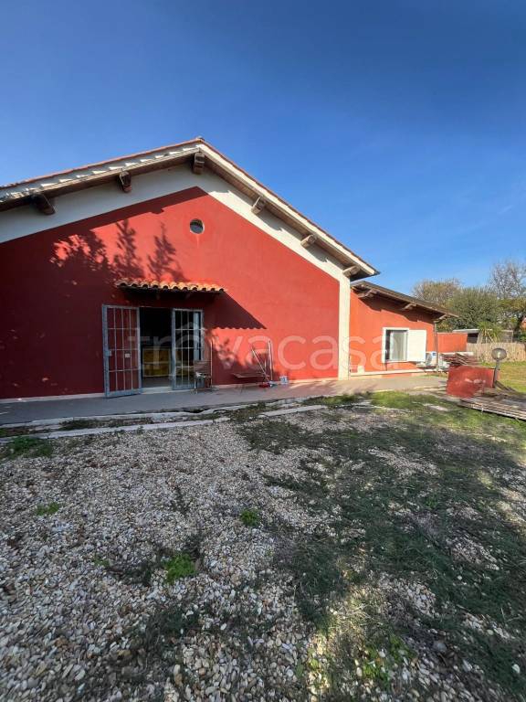 casa indipendente in vendita a Fiumicino in zona Maccarese