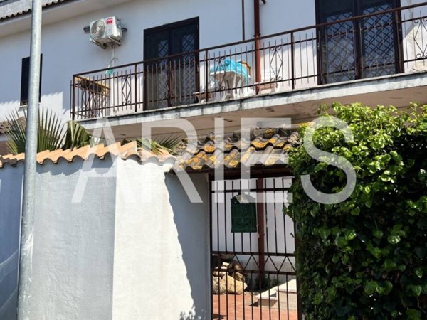 appartamento in vendita a Fiumicino in zona Isola Sacra