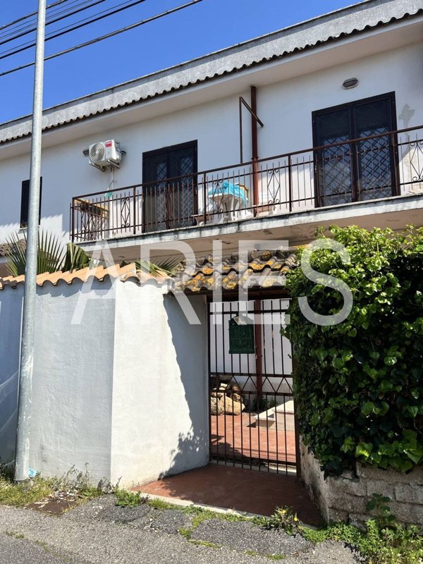 appartamento in vendita a Fiumicino in zona Isola Sacra