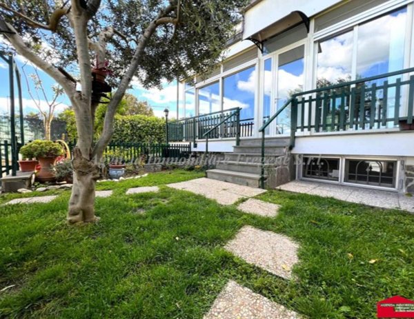 casa indipendente in vendita a Fiumicino in zona Fregene
