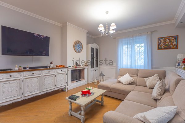 appartamento in vendita a Fiumicino in zona Isola Sacra