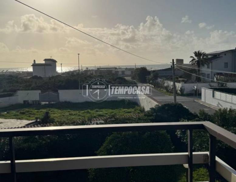 casa indipendente in vendita a Fiumicino in zona Focene