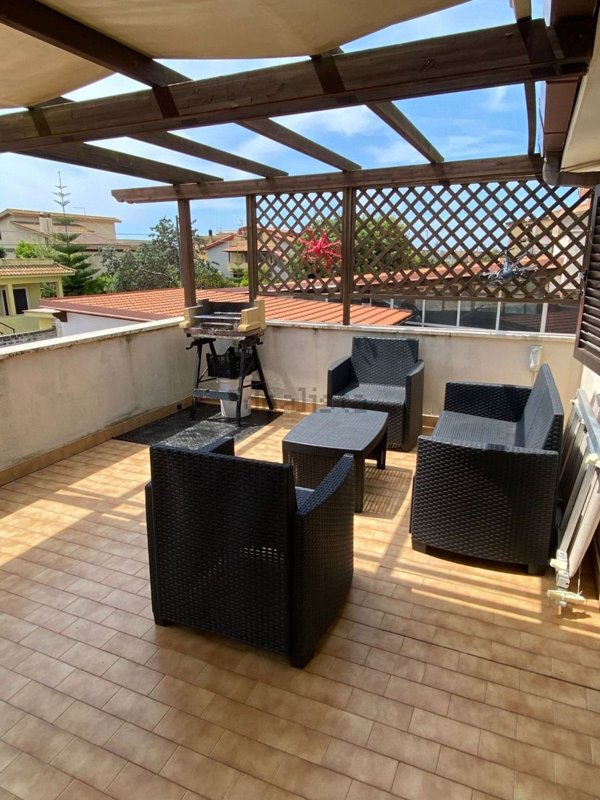 appartamento in vendita a Fiumicino in zona Focene