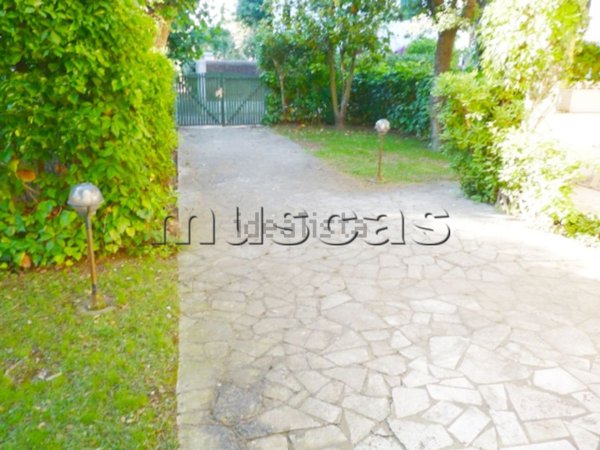 appartamento in vendita a Fiumicino in zona Fregene