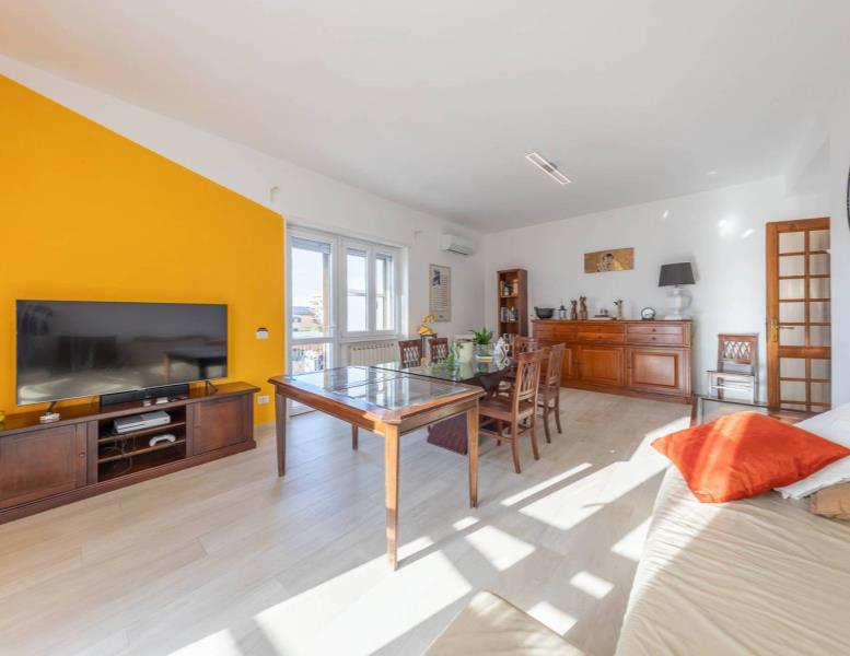 appartamento in vendita a Fiumicino in zona Isola Sacra