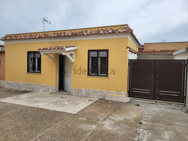 appartamento in vendita a Fiumicino in zona Isola Sacra