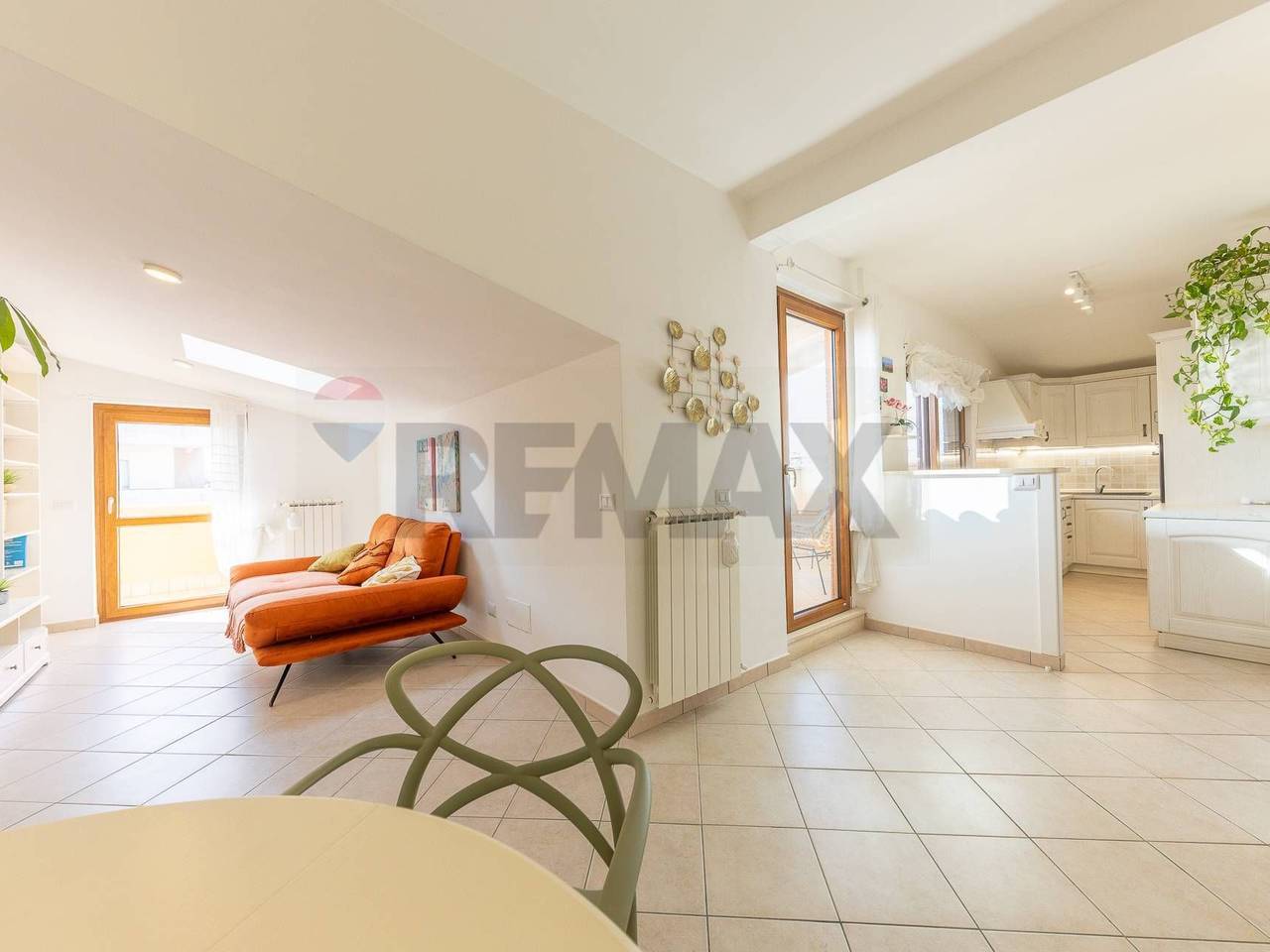 appartamento in vendita a Fiumicino in zona Isola Sacra