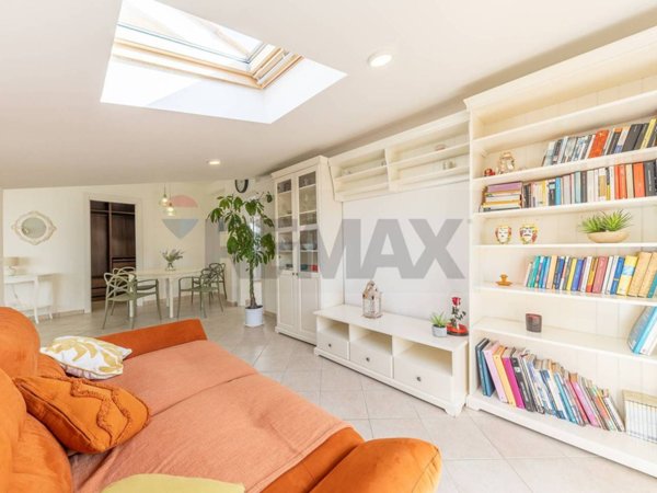 appartamento in vendita a Fiumicino in zona Isola Sacra