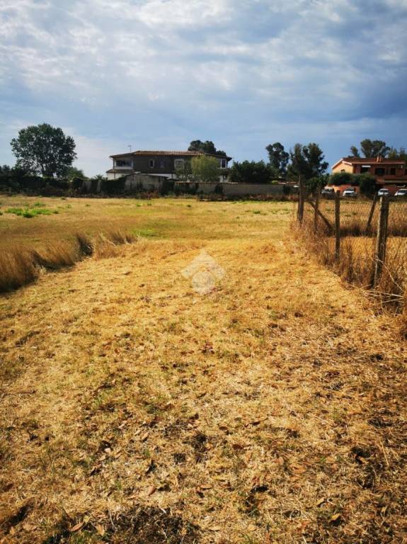 terreno agricolo in vendita a Fiumicino in zona Isola Sacra