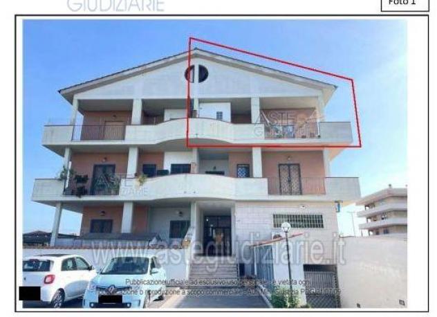 appartamento in vendita a Fiumicino in zona Isola Sacra