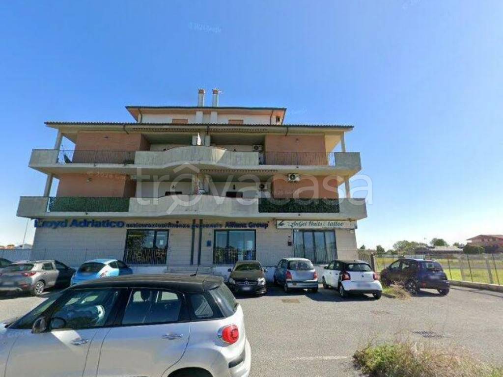 appartamento in vendita a Fiumicino in zona Isola Sacra