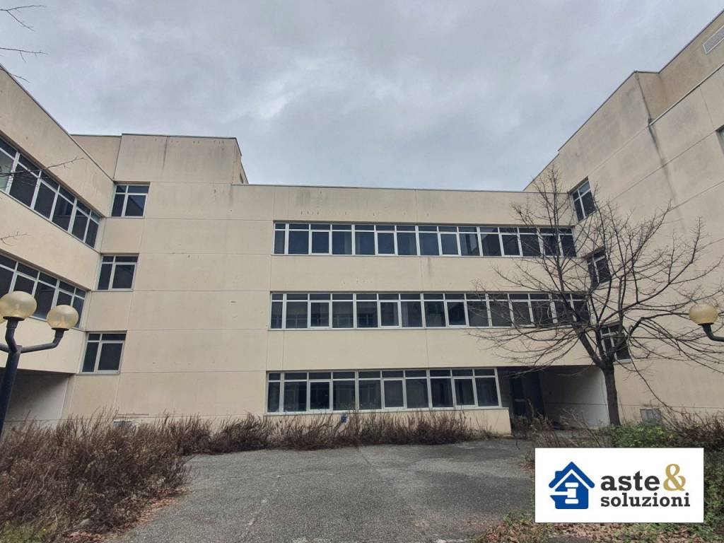 negozio in vendita a Fiumicino