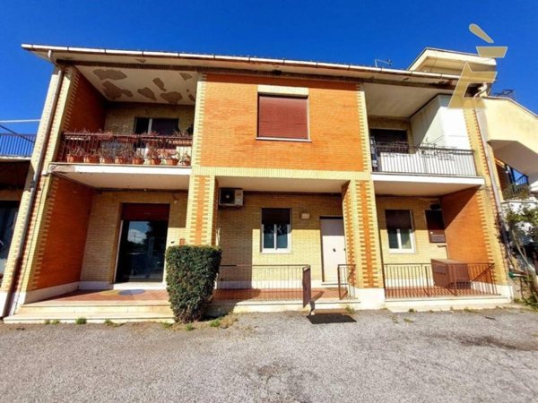 appartamento in vendita a Fiumicino in zona Torrimpietra