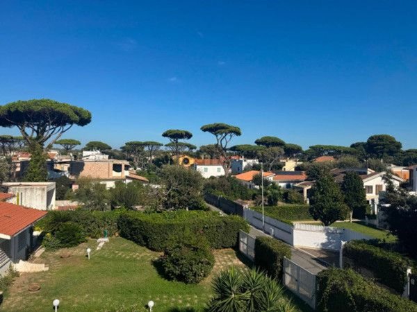 appartamento in vendita a Fiumicino in zona Fregene