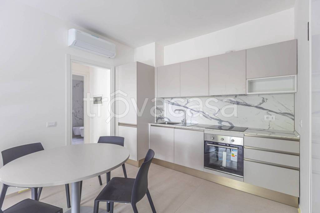 appartamento in vendita a Fiumicino in zona Isola Sacra